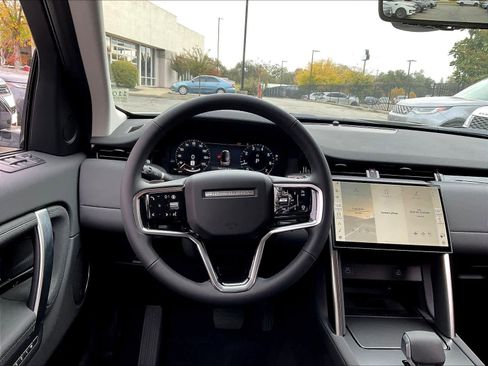 New 2025 Land Rover Discovery Sport S image 15