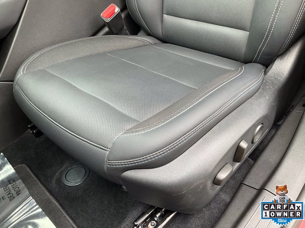 Used 2024 Chevrolet Equinox EV LT FWD image 16