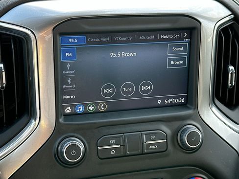 Used 2022 Chevrolet Silverado 1500 LT image 24