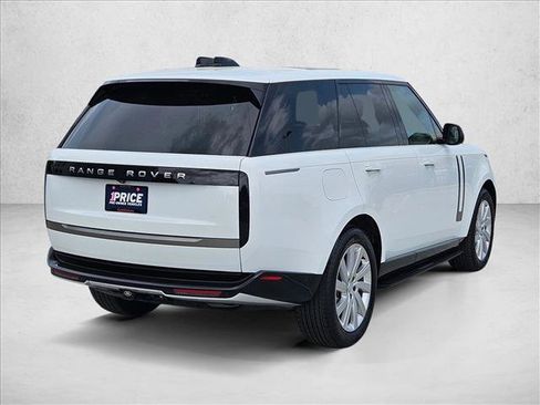 Used 2024 Land Rover Range Rover SE AWD/4WD image 5