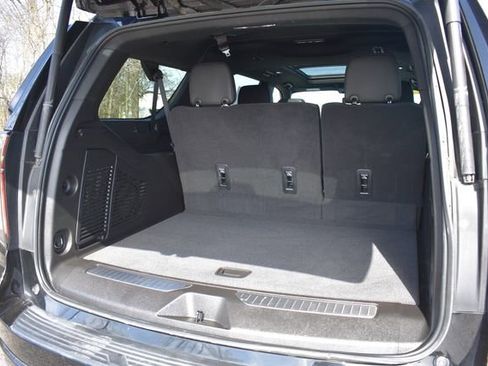 Certified 2023 Chevrolet Suburban Z71 w/ Z71 Off-Road Package AWD/4WD image 23