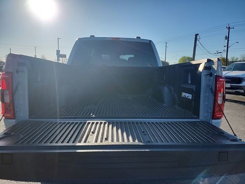 Used 2023 Ford F150 XLT w/ XLT Black Appearance Package image 5