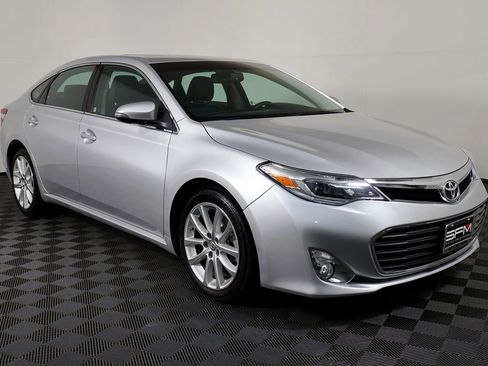 Used 2014 Toyota Avalon Limited FWD image 6