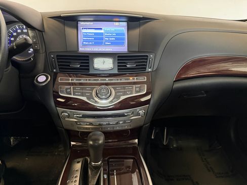 Used 2011 INFINITI M37 x w/ Premium Pkg AWD/4WD image 17