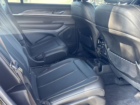 Used 2025 Jeep Grand Cherokee L Limited image 11