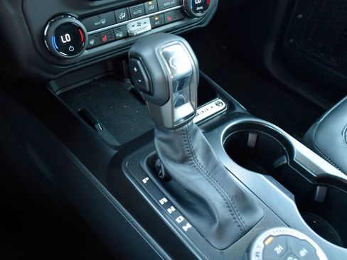 Used 2025 Ford Bronco Outer Banks AWD/4WD image 14