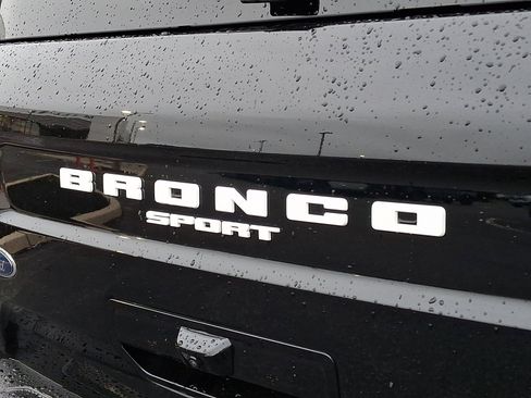 Used 2025 Ford Bronco Sport Outer Banks w/ Outer Banks Tech Package+ image 29