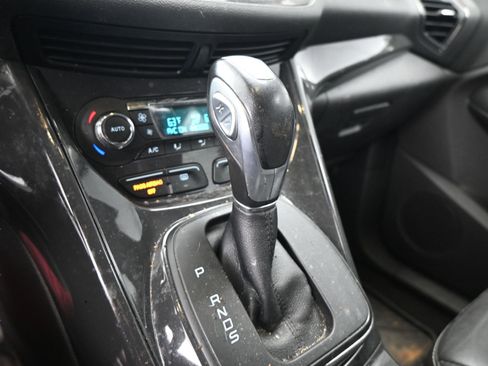 Used 2016 Ford Escape Titanium w/ Equipment Group 301A AWD/4WD image 29