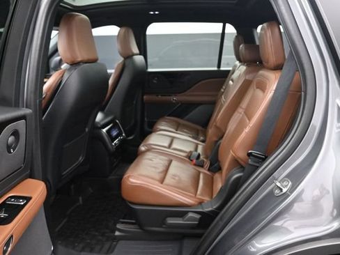 Used 2021 Lincoln Aviator Reserve w/ Equipment Group 208A AWD/4WD image 21
