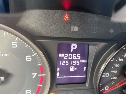 Used 2014 Subaru Crosstrek 2.0i Limited AWD/4WD image 19