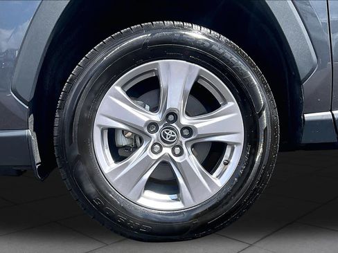 Used 2024 Toyota RAV4 XLE FWD image 11