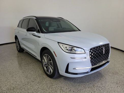 Certified 2025 Lincoln Corsair Grand Touring AWD/4WD image 8
