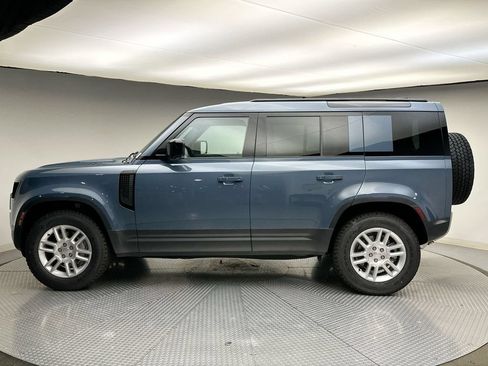 Used 2025 Land Rover Defender 110 S AWD/4WD image 2