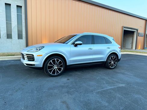 Used 2019 Porsche Cayenne AWD/4WD image 13
