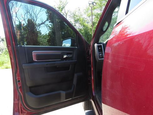 Used 2021 RAM 1500 Warlock AWD/4WD image 9