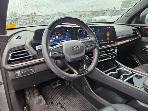 Used 2024 Chevrolet Traverse RS w/ LPO, Floor Liner Package AWD/4WD image 9