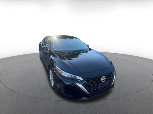 Used 2025 Nissan Sentra S FWD image 3