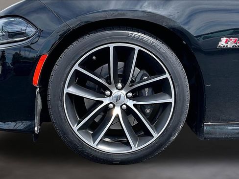 Used 2018 Dodge Charger R/T Scat Pack RWD image 6