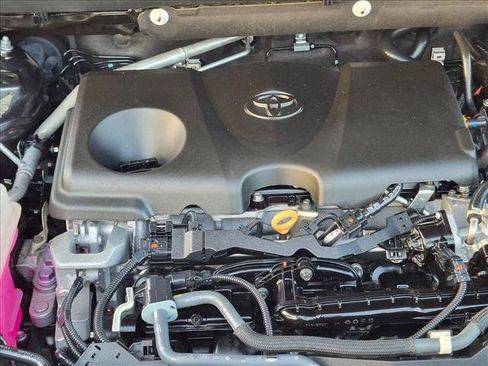 Used 2022 Toyota RAV4 LE AWD/4WD image 21
