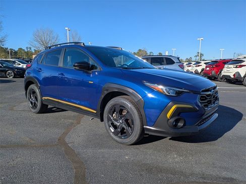 Used 2024 Subaru Crosstrek 2.5i Sport image 3