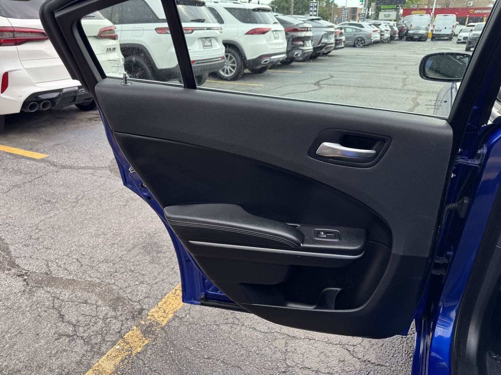 Used 2021 Dodge Charger SXT w/ Leather Interior Group RWD image 32