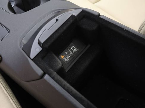 Used 2019 Cadillac XT5 Luxury image 23