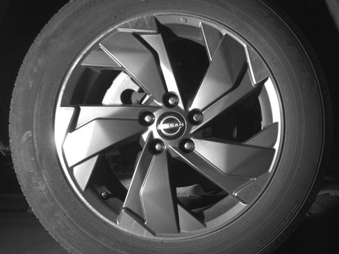 Used 2025 Nissan Rogue SV FWD image 15
