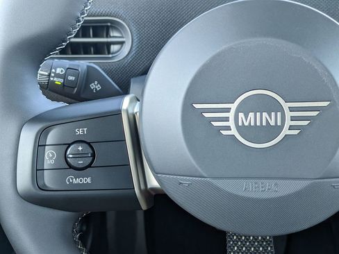 New 2026 MINI Cooper 2-Door Hardtop FWD image 18