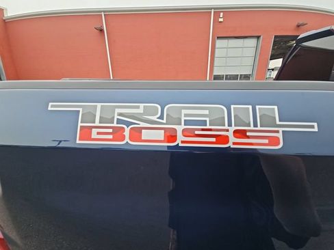 Used 2021 Chevrolet Silverado 1500 LT Trail Boss w/ Convenience Package II AWD/4WD image 34