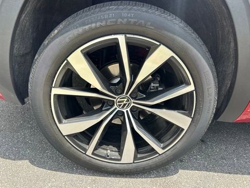 Used 2024 Volkswagen Atlas Cross Sport SEL Premium R-Line AWD/4WD image 20