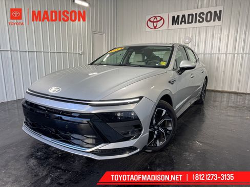 Used 2024 Hyundai Sonata SEL image 1