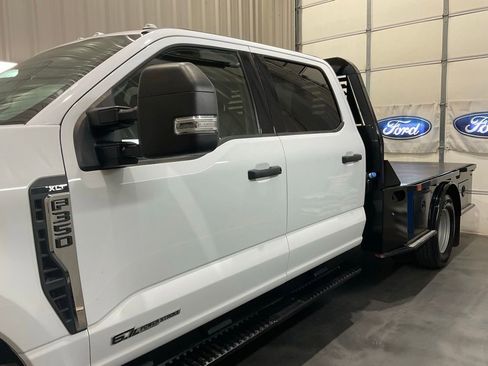 Used 2023 Ford F350 XLT AWD/4WD image 5