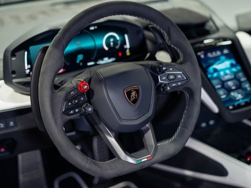 Used 2026 Lamborghini Temerario AWD/4WD image 8