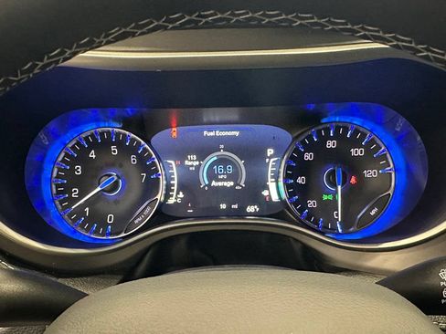 New 2027 Chrysler Pacifica Select AWD/4WD image 17