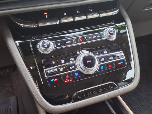 Certified 2020 Lincoln Corsair Reserve w/ Equipment Group 202A image 25