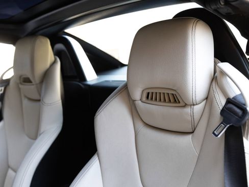 Used 2013 Mercedes-Benz SLK 250 image 25