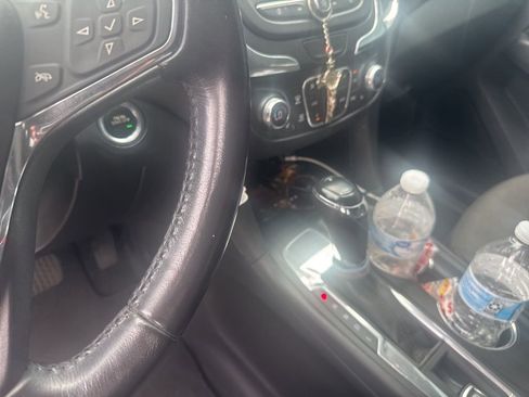 Used 2019 Chevrolet Equinox LT image 20