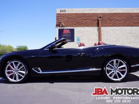 Used 2022 Bentley Continental GT image 49
