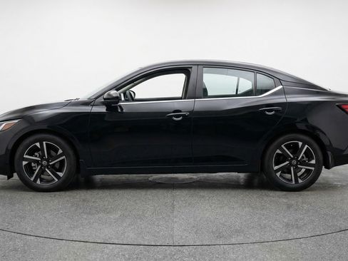 Used 2025 Nissan Sentra SV image 5