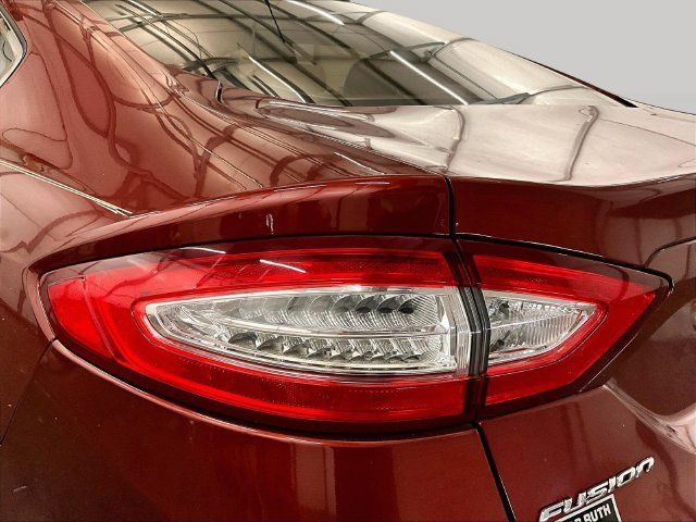 Used 2014 Ford Fusion SE w/ Equipment Group 202A FWD image 29