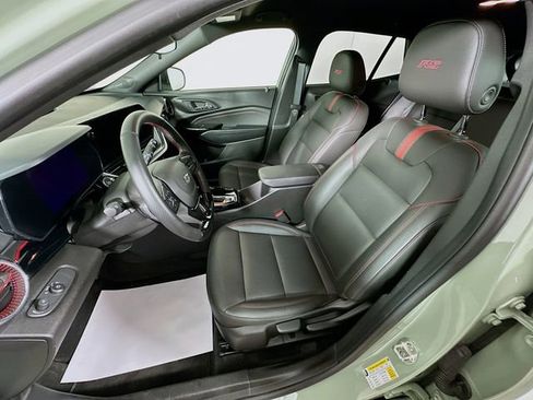 Used 2024 Chevrolet Trax RS image 21