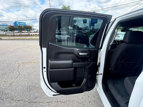 Used 2022 Chevrolet Silverado 1500 Custom RWD image 31