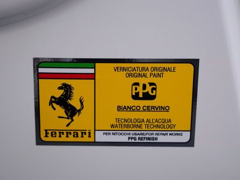 Used 2022 Ferrari F8 Tributo image 31