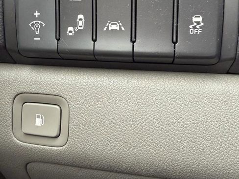 Used 2017 Kia Sedona EX FWD image 14