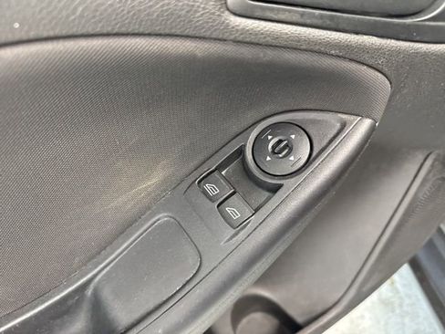 Used 2016 Ford Focus S image 17