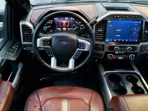 Used 2022 Ford F450 Platinum w/ FX4 Off-Road Package image 5