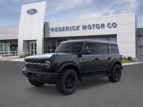 New 2025 Ford Bronco Outer Banks image 1