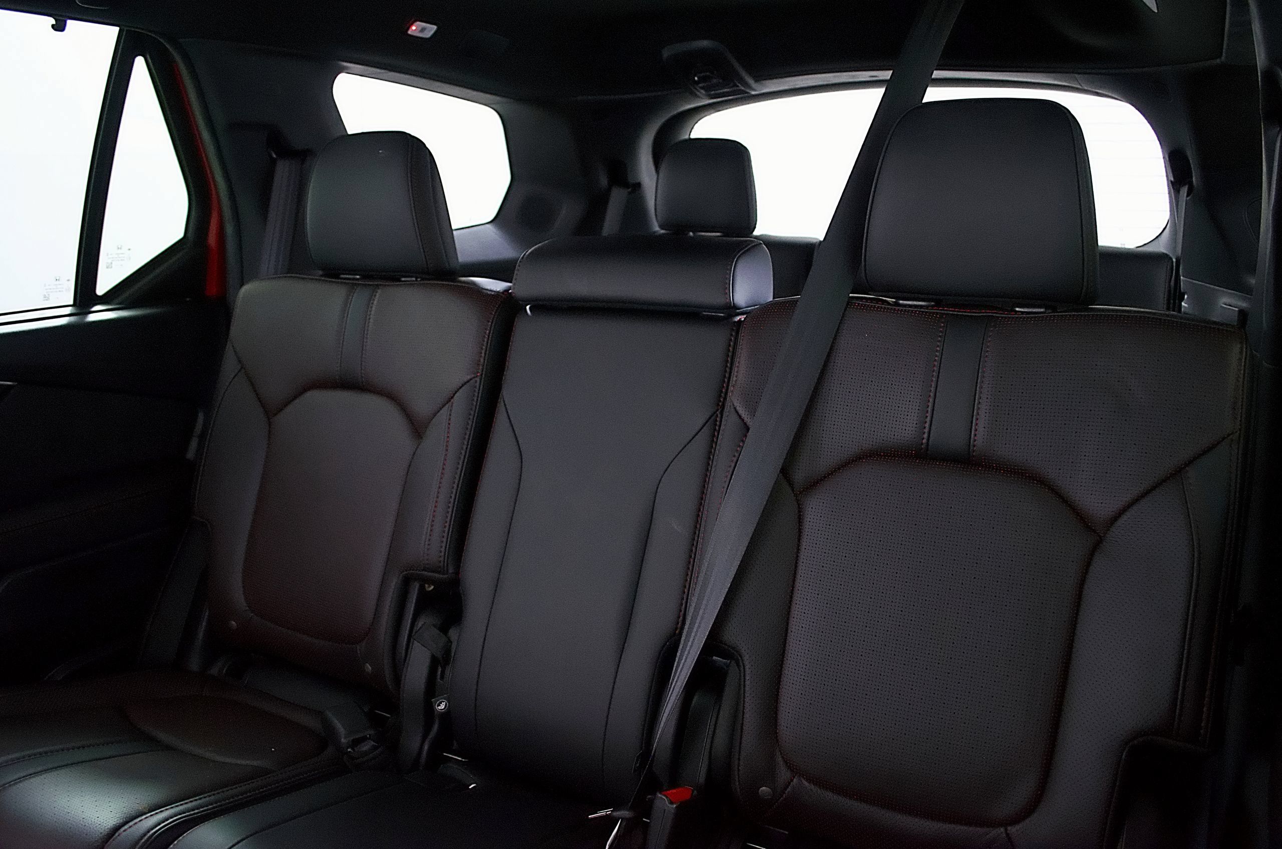 Used 2025 Honda Pilot Black Edition image 17