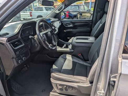 Used 2022 Chevrolet Suburban Z71 w/ Luxury Package AWD/4WD image 13