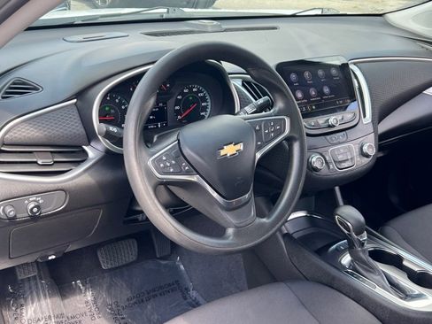 Used 2022 Chevrolet Malibu LS image 16